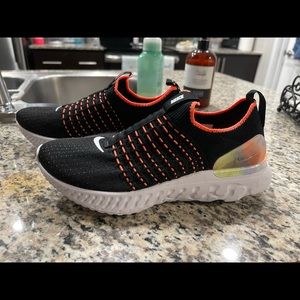 NIKE REACT PHANTOM RUN FLYKNIT 2 RUNNING SHOES